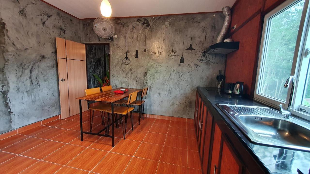 Safina Pool Villa Ko Lanta Esterno foto